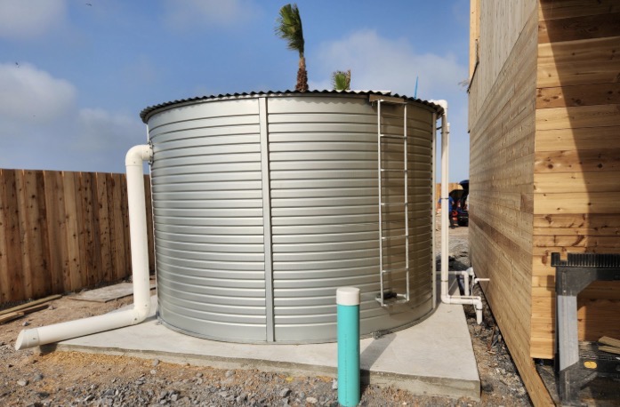 Rain harvesting storage tank